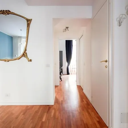 Hacca Collection - Chic 2br In Cool Porta Venezia District Lejlighed