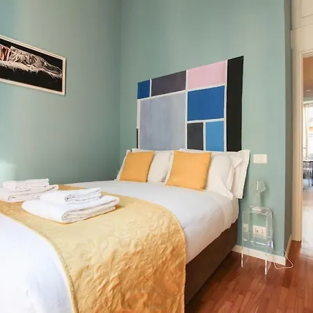Hacca Collection - Chic 2br In Cool Porta Venezia District Apartment