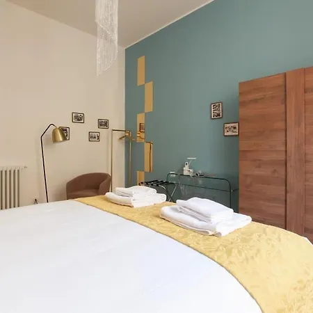 Hacca Collection - Chic 2br In Cool Porta Venezia District Apartment