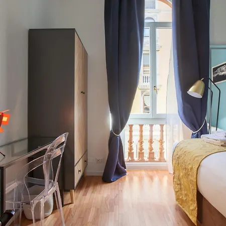 Hacca Collection - Chic 2br In Cool Porta Venezia District Apartment *